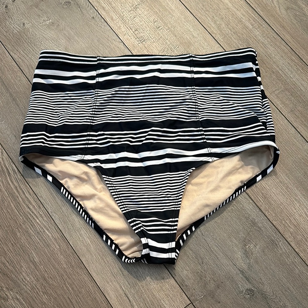 Striped High-Waisted (Full coverage) Bikini Bottoms